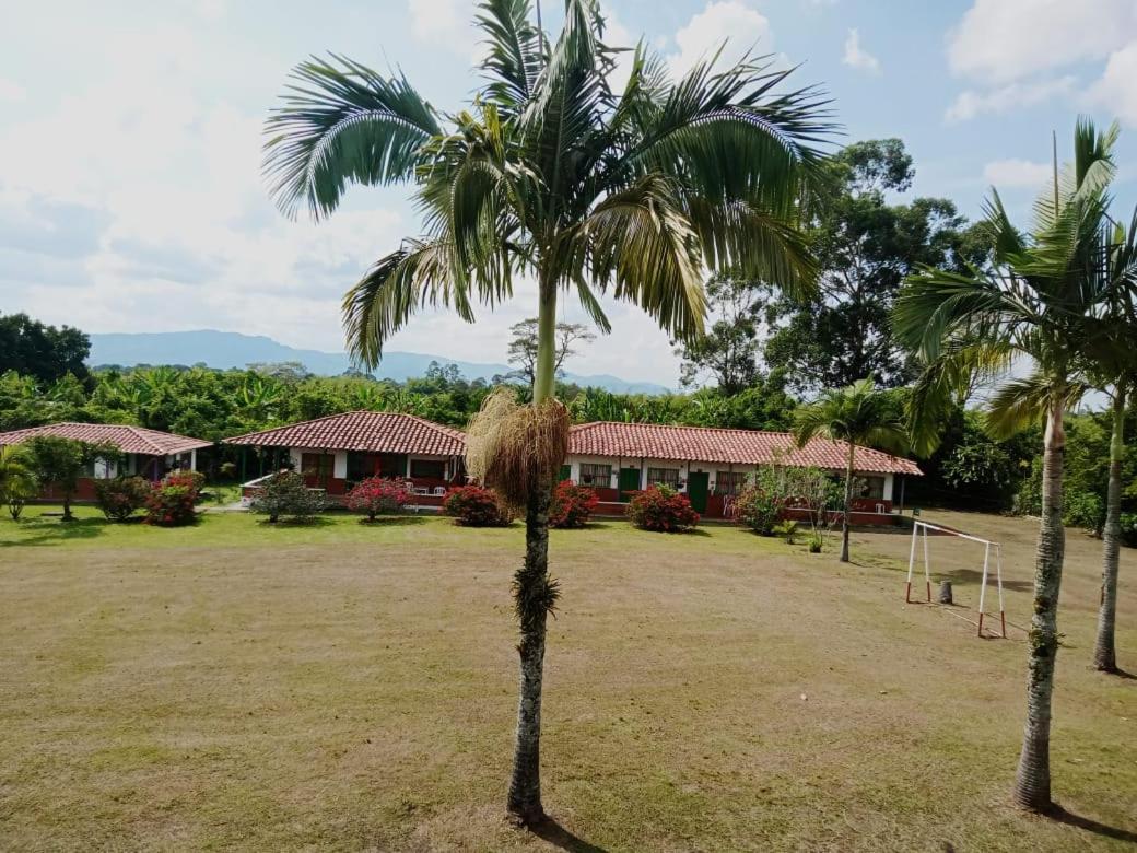 Hotel Campestre Manantial Del Quindio Montenegro Exterior photo